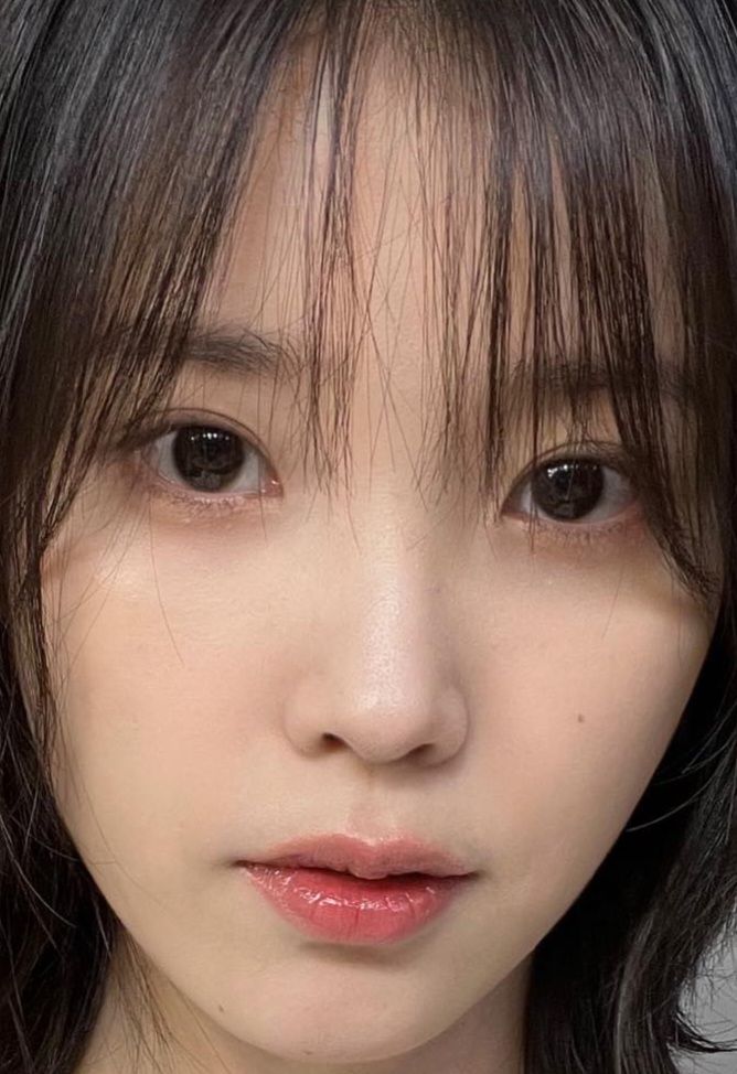 ตาสองชั้นแบบไอยู